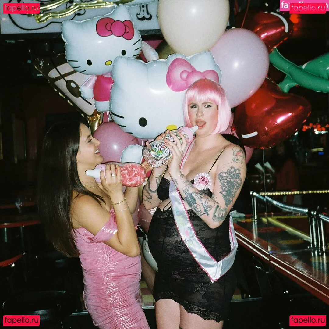 Ireland Baldwin Onlyfans Photo Gallery 