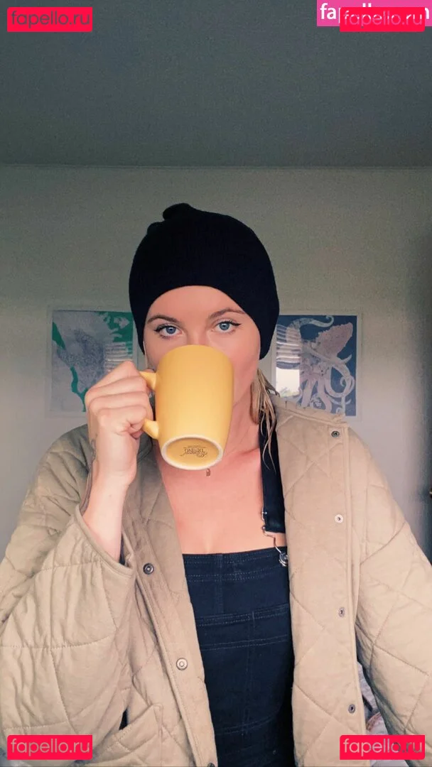 Ireland Baldwin Onlyfans Photo Gallery 