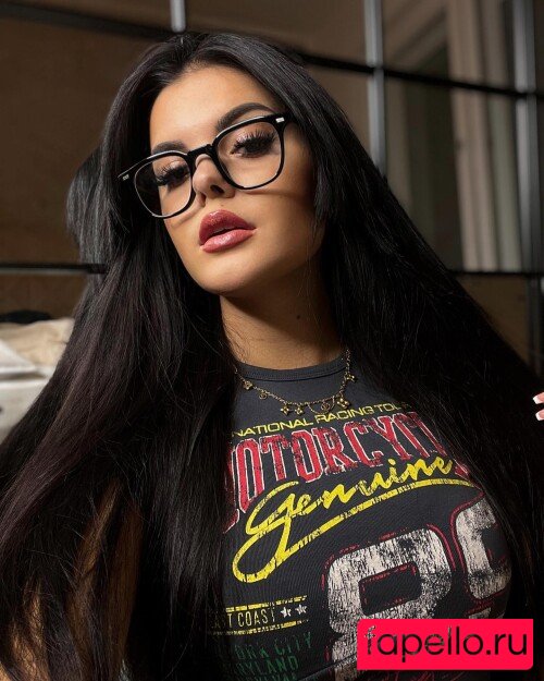 Lara Benjamina Winter Onlyfans Photo Gallery 