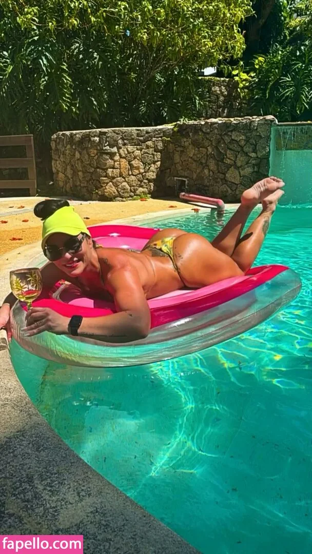 Rhenata Schmidt Onlyfans Photo Gallery 