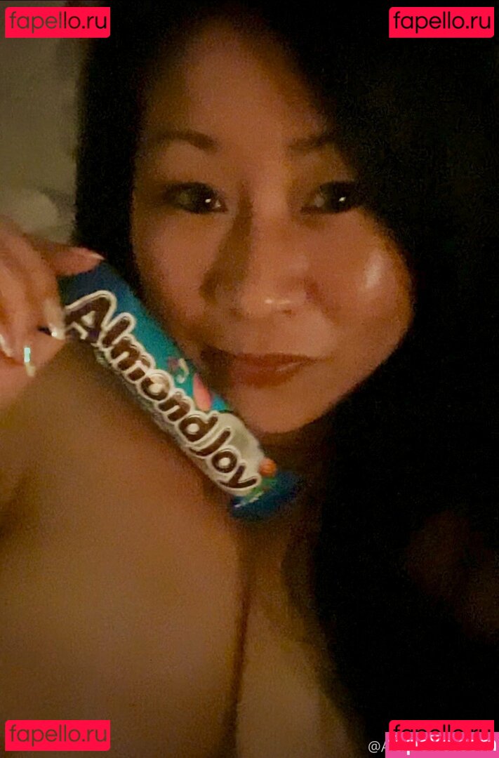 asiangamermilf Onlyfans Photo Gallery 