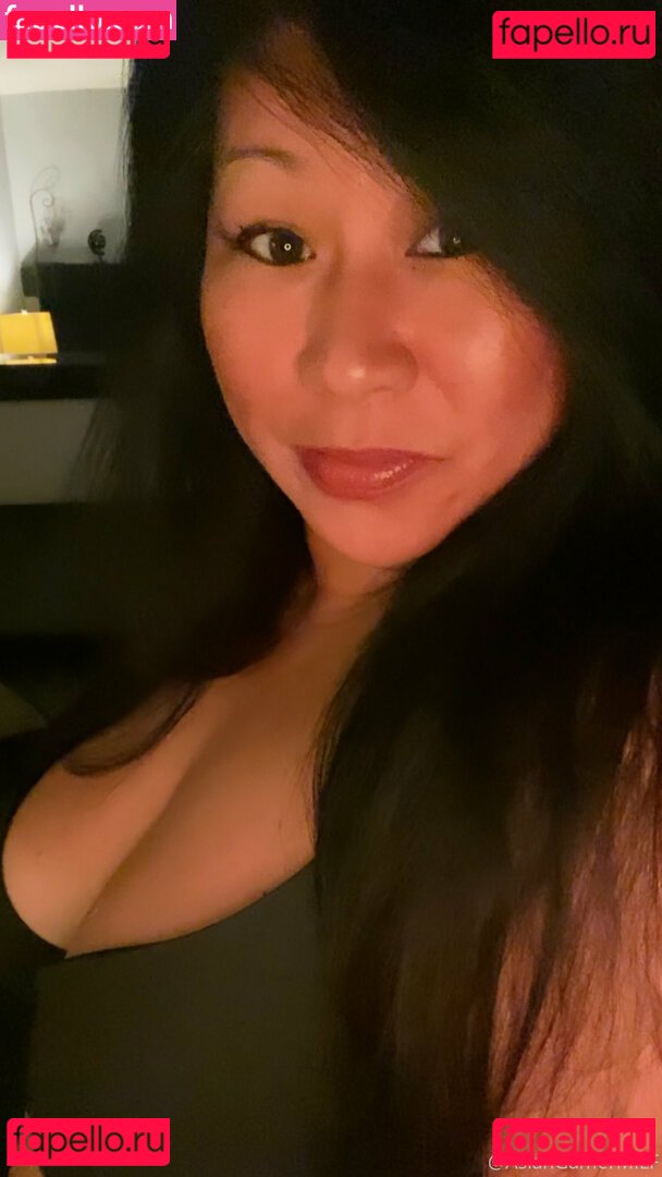 asiangamermilf Onlyfans Photo Gallery 