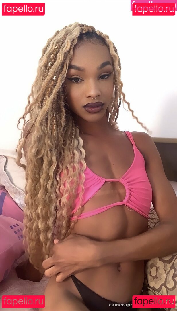 Awendy / awendysantana / sugawendy Onlyfans Photo Gallery 