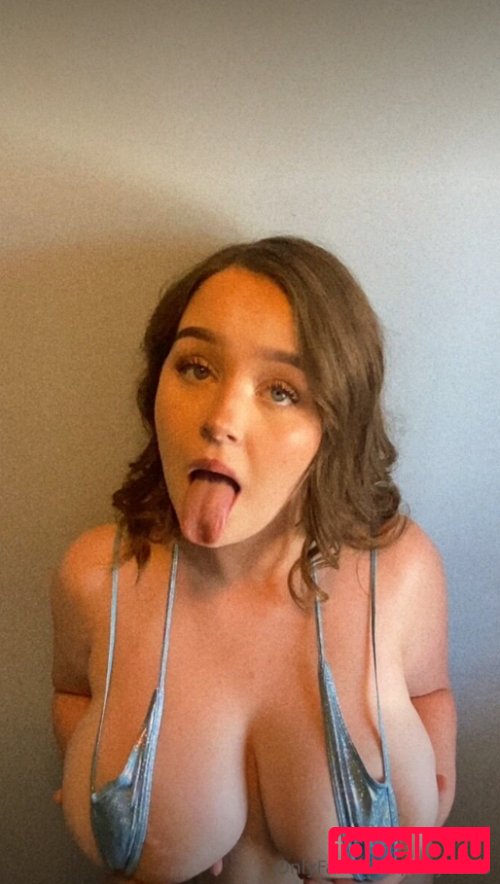 clara00ellis Onlyfans Photo Gallery 