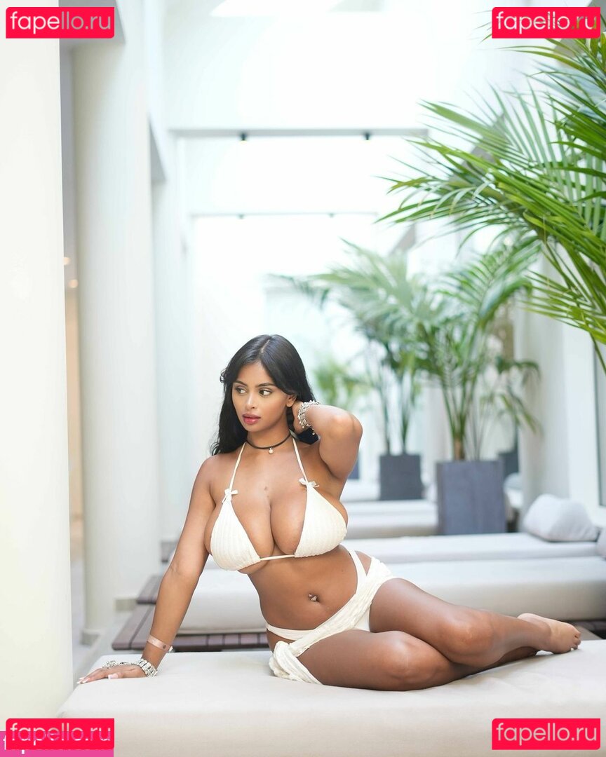 p0cula Onlyfans Photo Gallery 