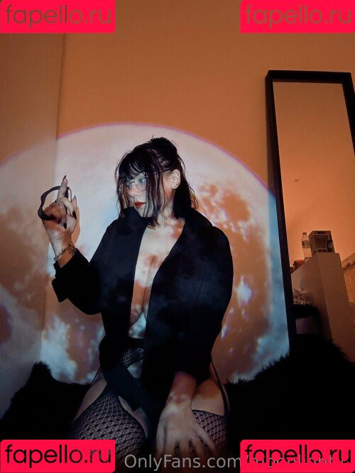 moonlighty Onlyfans Photo Gallery 