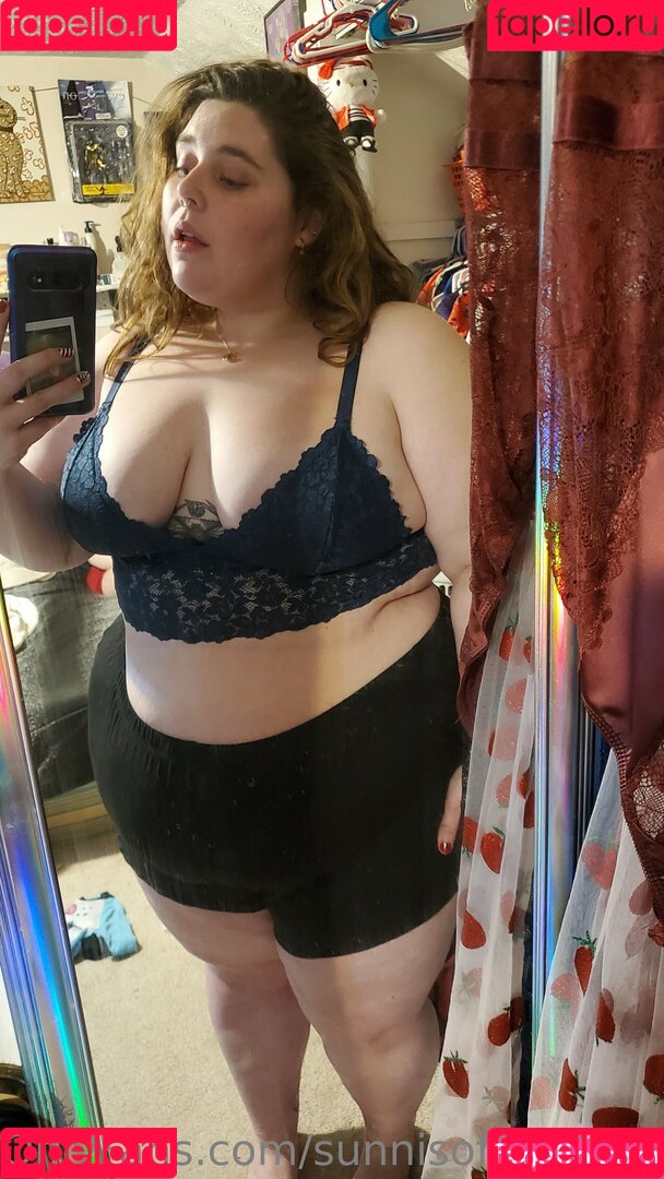 sunnisoftbodystoner Onlyfans Photo Gallery 