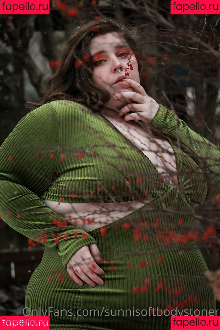 sunnisoftbodystoner Onlyfans Photo Gallery 