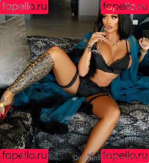 Toochi Kash Onlyfans Photo Gallery 