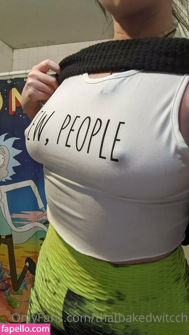 thatbakedwitcch Onlyfans Photo Gallery 