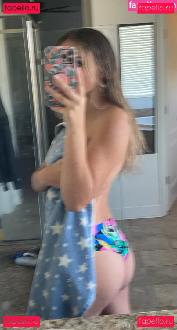 ireenel_ Onlyfans Photo Gallery 