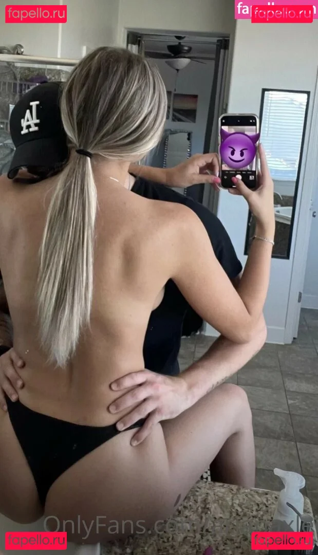 ireenel_ Onlyfans Photo Gallery 