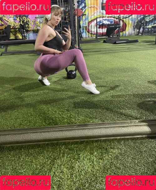 Lena Paul Onlyfans Photo Gallery 