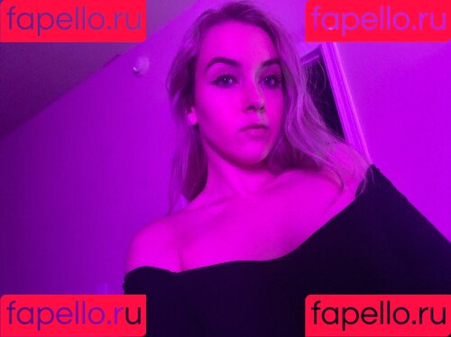 emilycc Onlyfans Photo Gallery 