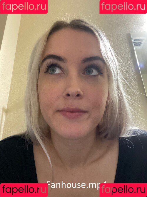 emilycc Onlyfans Photo Gallery 