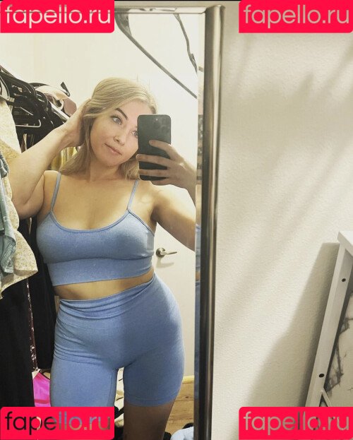 emilycc Onlyfans Photo Gallery 