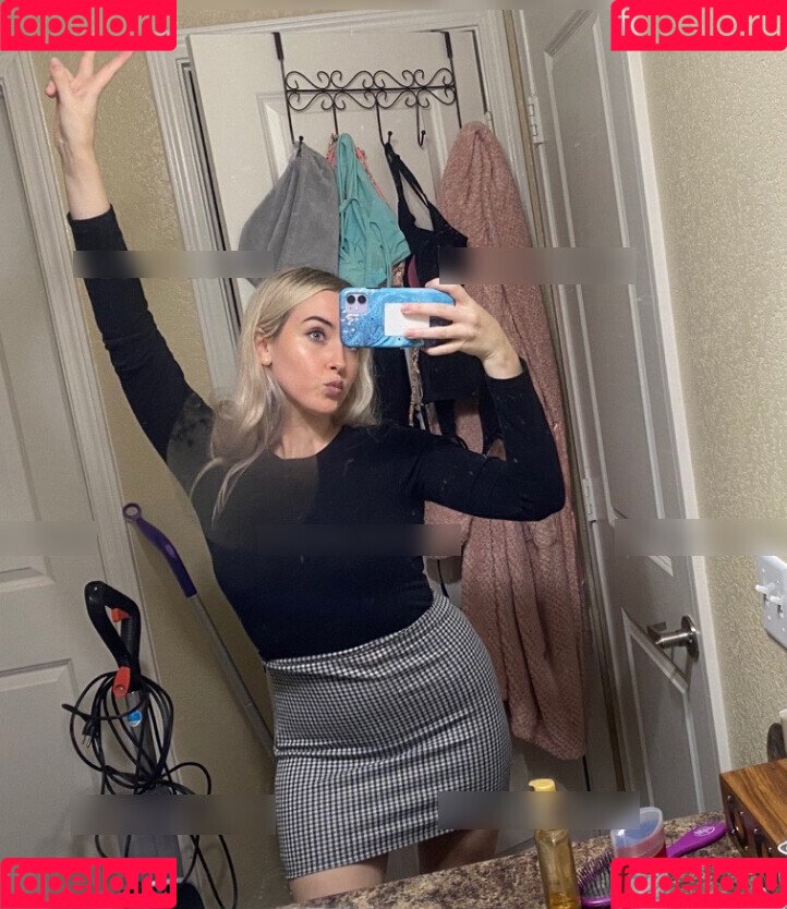 emilycc Onlyfans Photo Gallery 