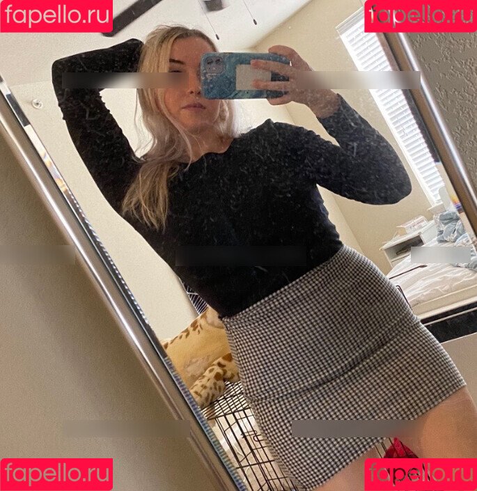 emilycc Onlyfans Photo Gallery 