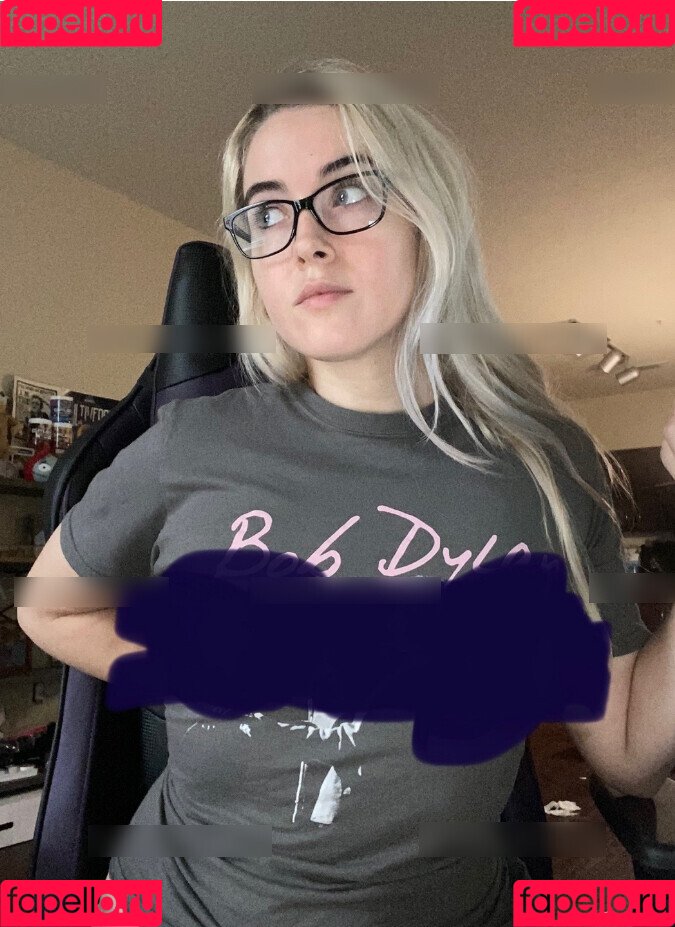 emilycc Onlyfans Photo Gallery 