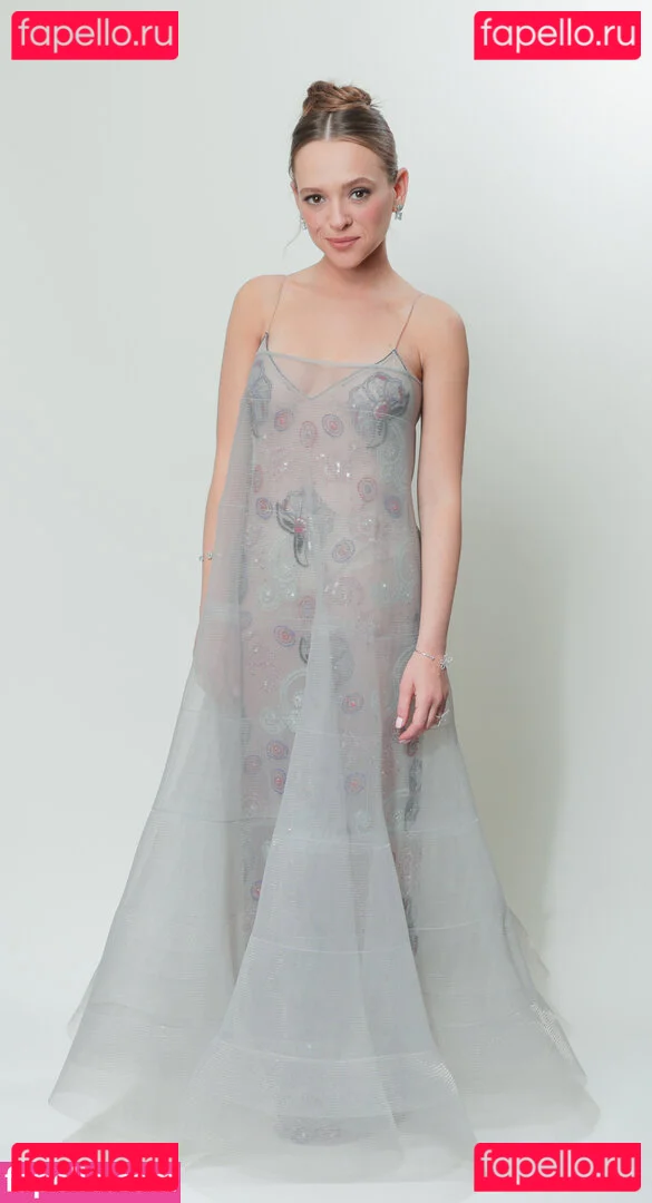 Shira Haas Onlyfans Photo Gallery 