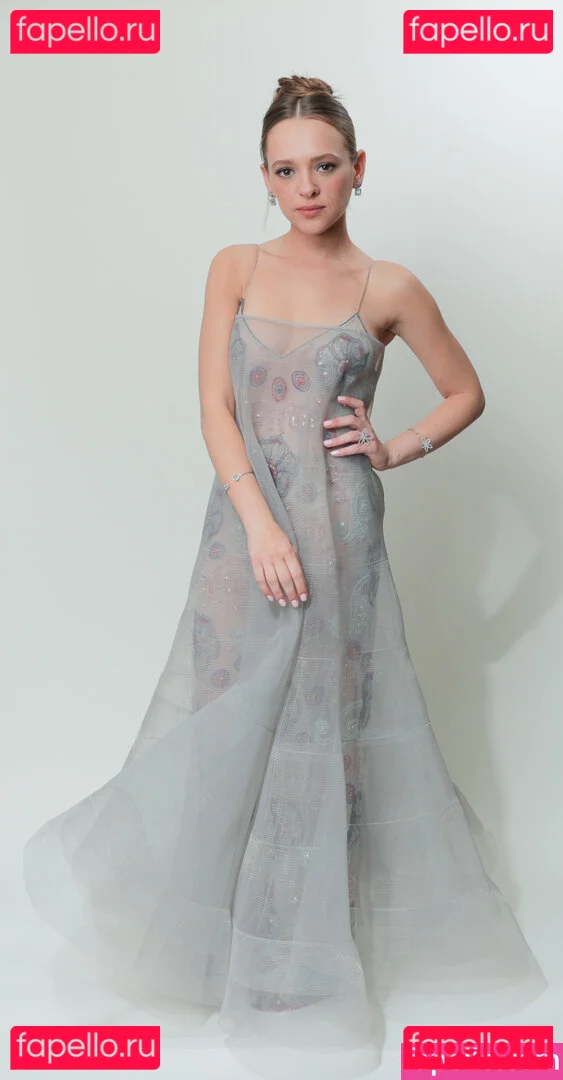 Shira Haas Onlyfans Photo Gallery 