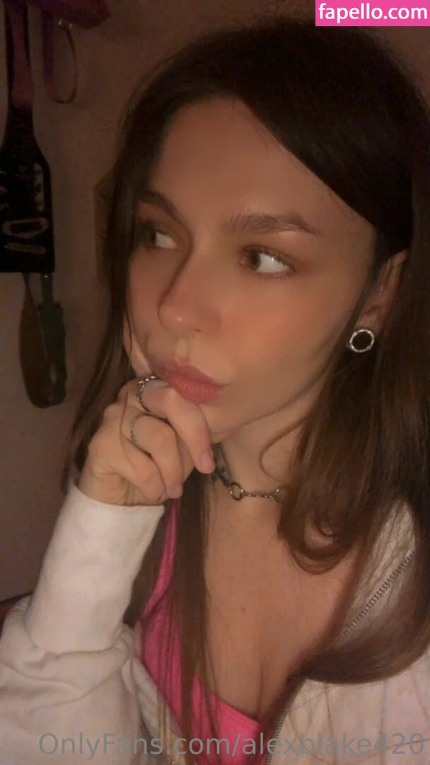 alexblake420 Onlyfans Photo Gallery 