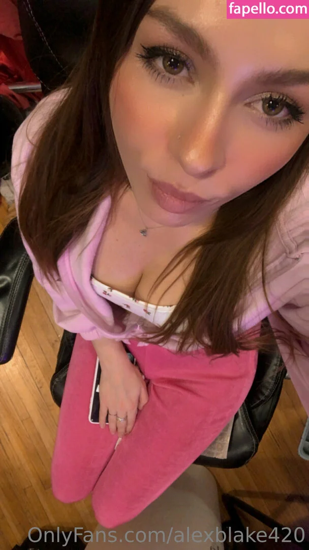 alexblake420 Onlyfans Photo Gallery 