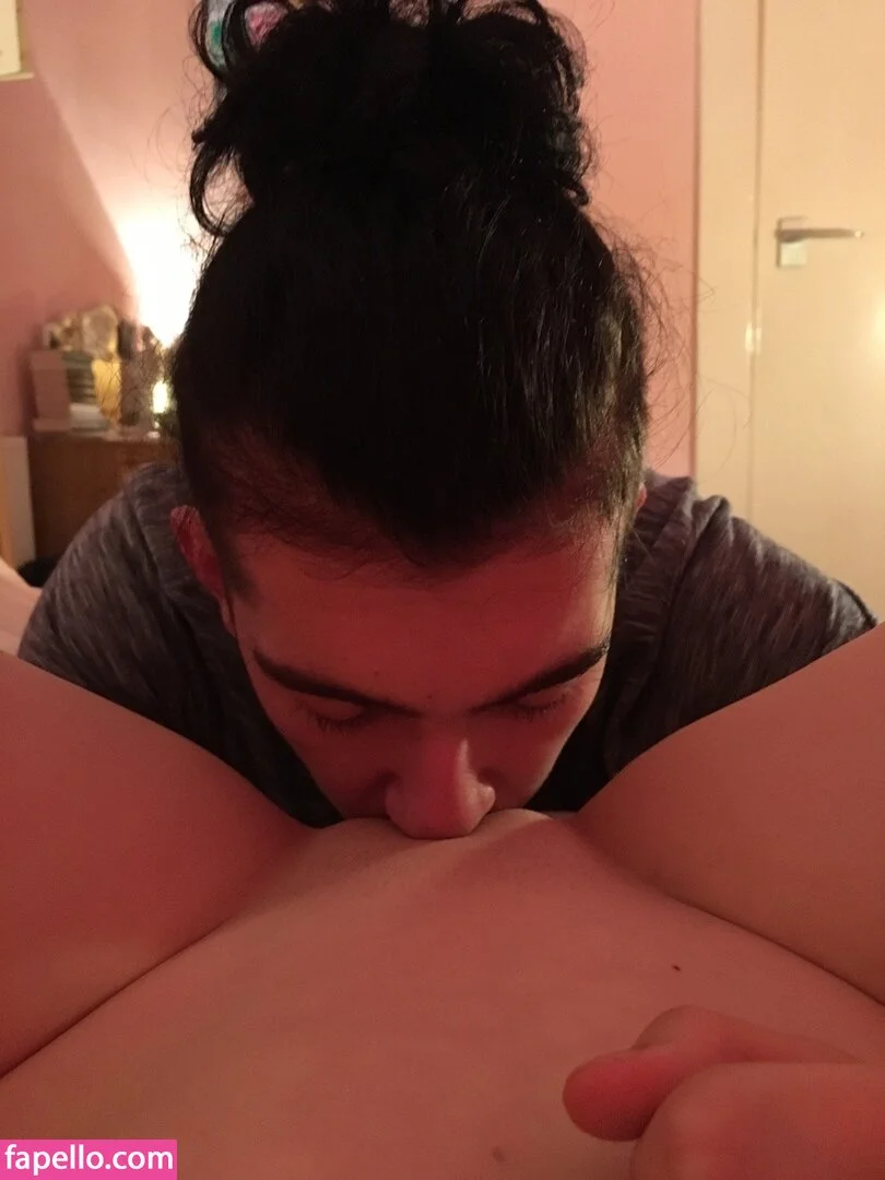 Sky3 Purd0n Onlyfans Photo Gallery 