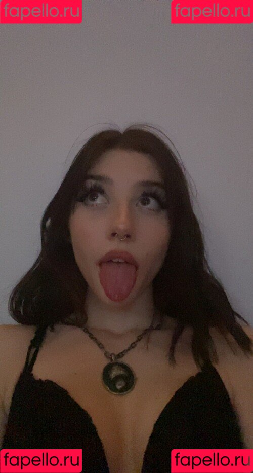 holyLexx Onlyfans Photo Gallery 