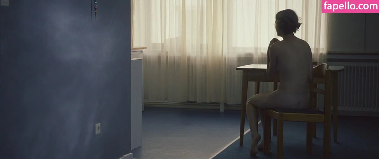 Vicky Krieps Onlyfans Photo Gallery 