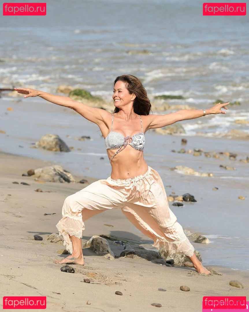 Brooke Burke Onlyfans Photo Gallery 