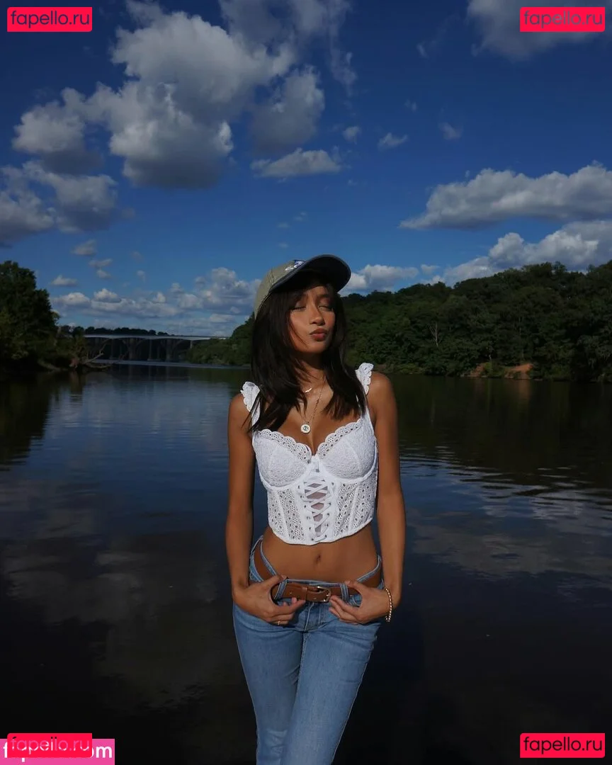 Gabrielle Onlyfans Photo Gallery 