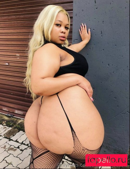 South African Thick Onlyfans Photo Gallery 
