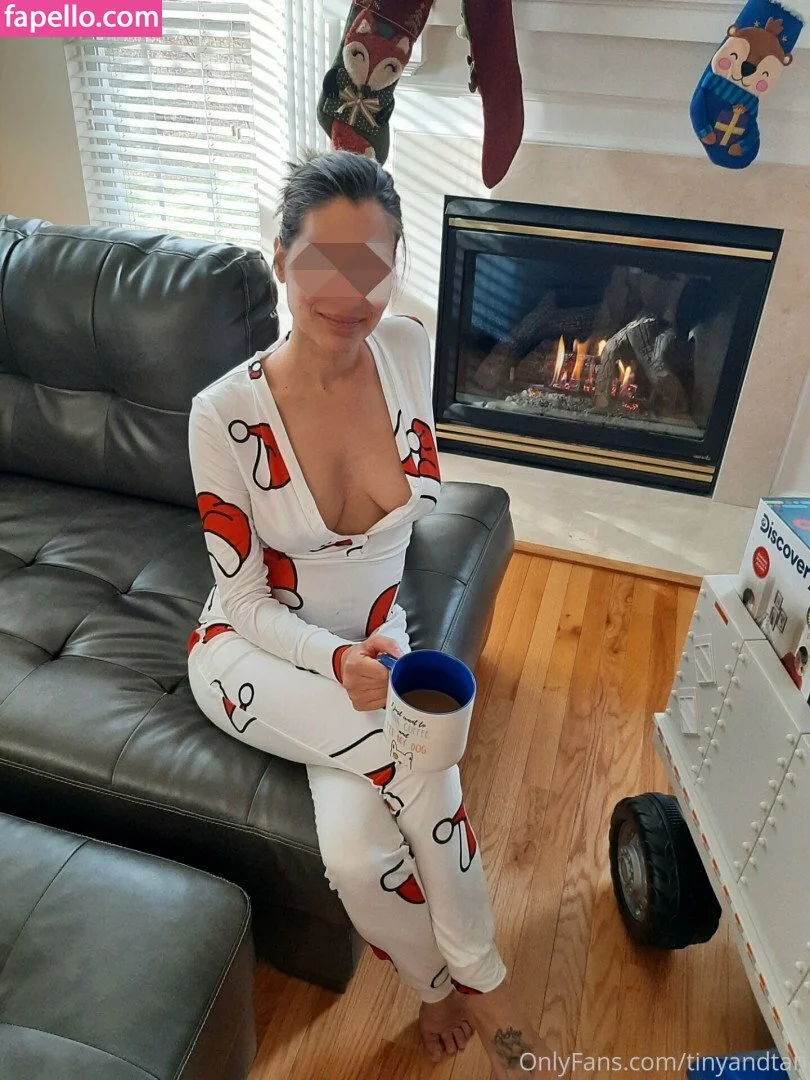 Tiny And Tan Onlyfans Photo Gallery 