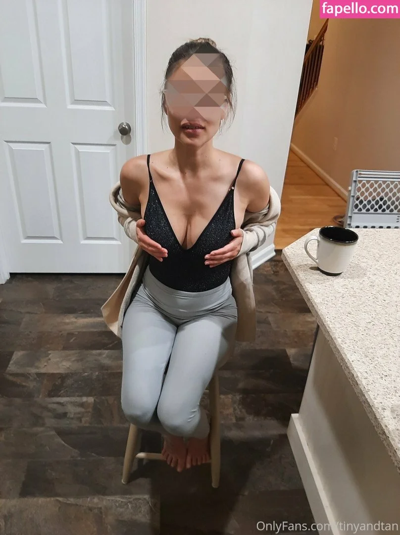 Tiny And Tan Onlyfans Photo Gallery 