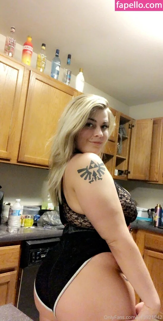 Comewatchkitty Onlyfans Photo Gallery 