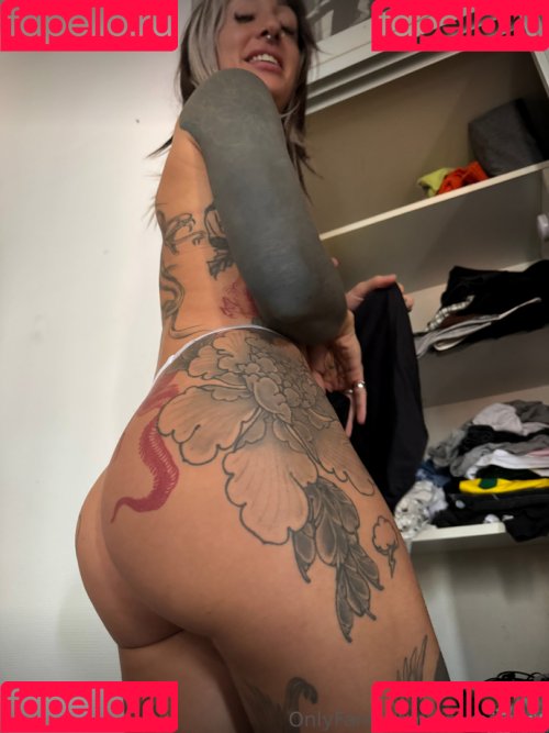 Krokodeal Onlyfans Photo Gallery 