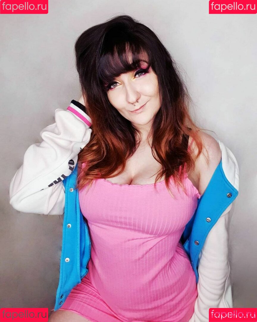 wzuia Onlyfans Photo Gallery 