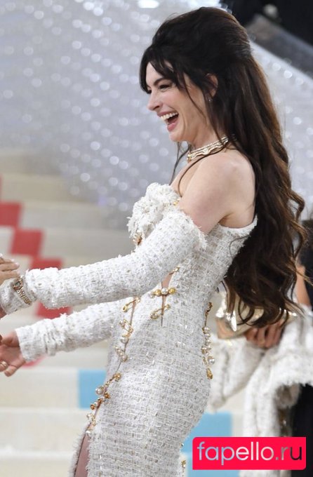 Anne Hathaway Onlyfans Photo Gallery 