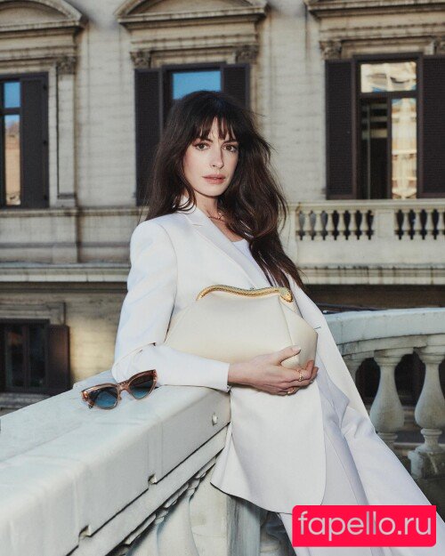 Anne Hathaway Onlyfans Photo Gallery 