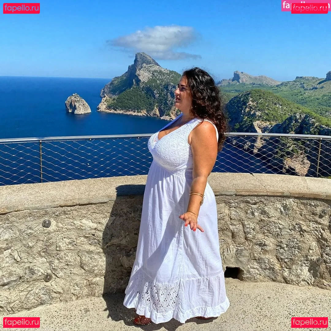 Caliope Onlyfans Photo Gallery 