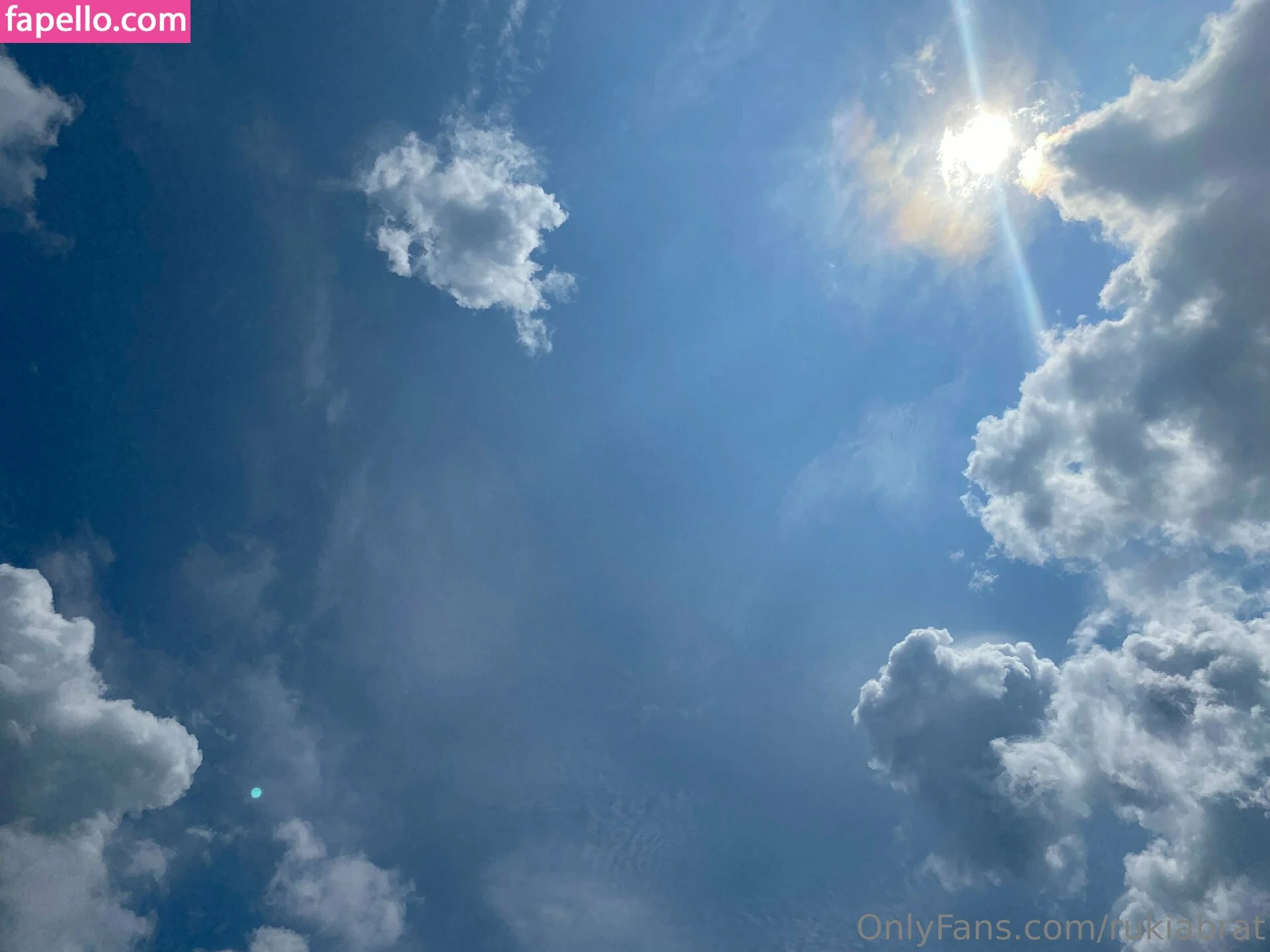 rukiabrat Onlyfans Photo Gallery 