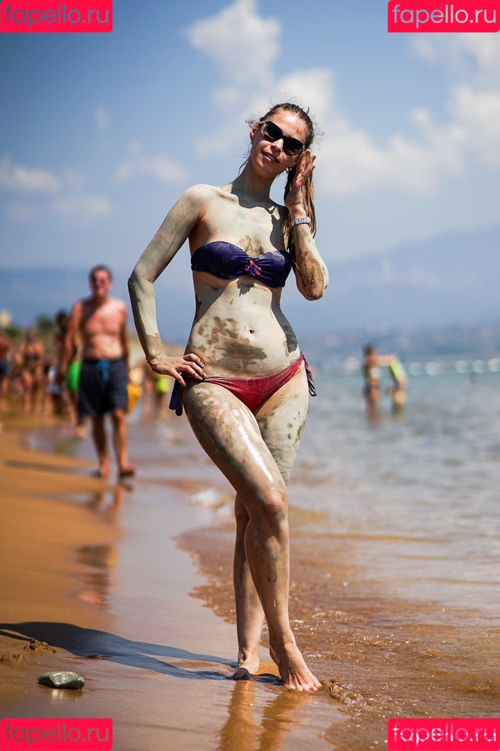 Yattana Onlyfans Photo Gallery 