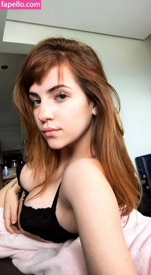 Karol Queiroz Onlyfans Photo Gallery 