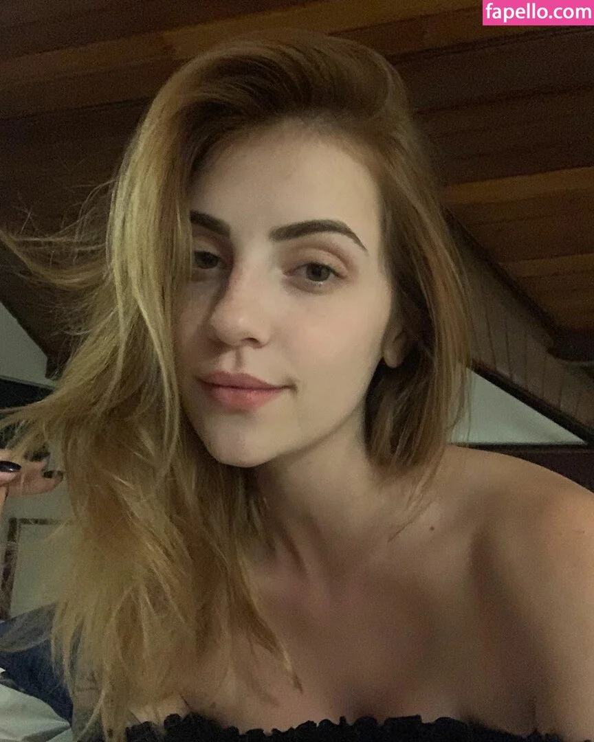 Karol Queiroz Onlyfans Photo Gallery 