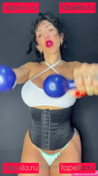 Mara Oliveira Onlyfans Photo Gallery 