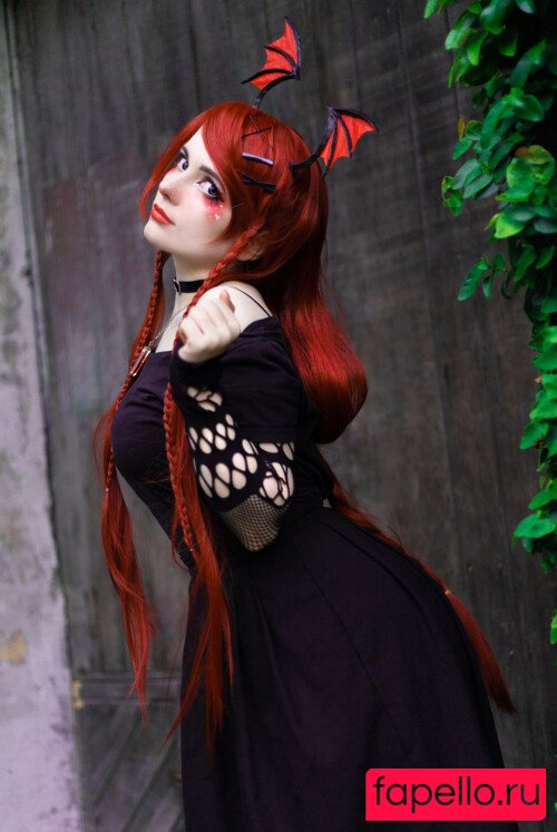 Mirikashi Cosplay Onlyfans Photo Gallery 