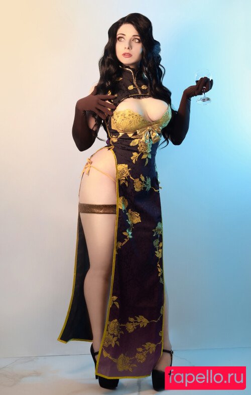 Mirikashi Cosplay Onlyfans Photo Gallery 