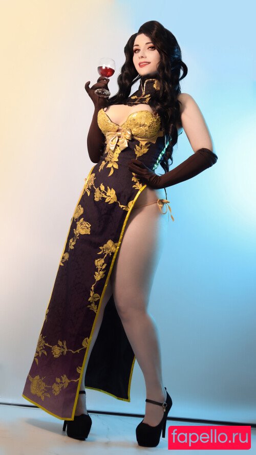 Mirikashi Cosplay Onlyfans Photo Gallery 