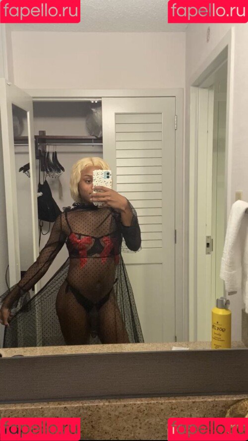 Princess Layla Onlyfans Photo Gallery 